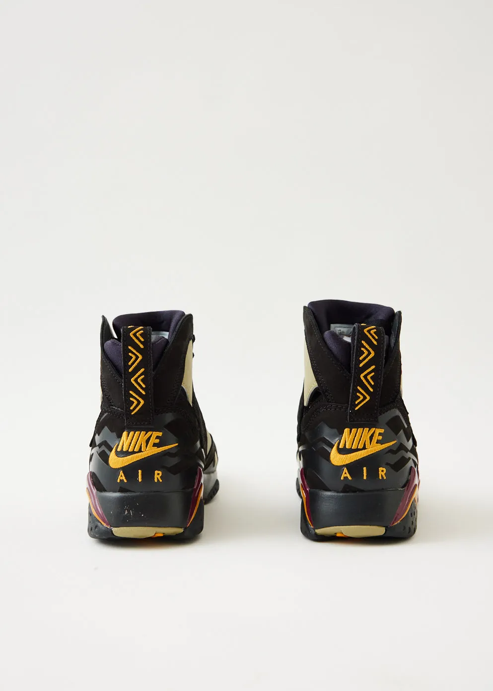 Air Jordan 7 'Olive' Retro Sneakers